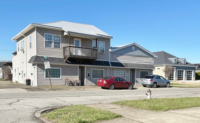 Building Photo - 1628 S 6th St Unit 1628 S 6th