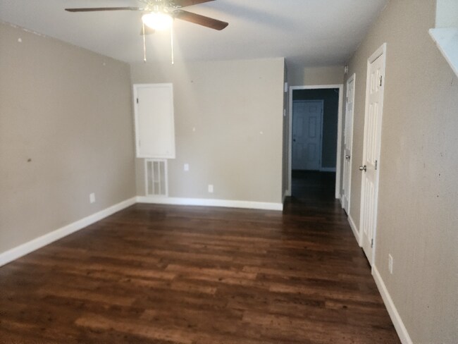 Photo - 1411 Tangora Ln