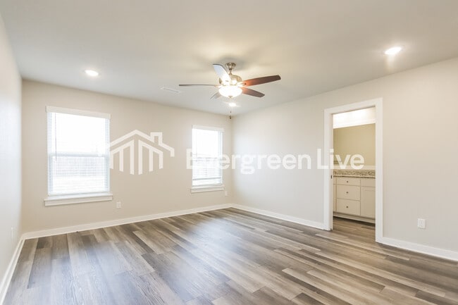 Photo - 428 N Wyandotte St