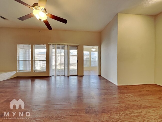 Photo - 8731 Summit Pines Dr