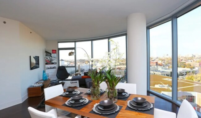 Photo - 1450 N Halsted St