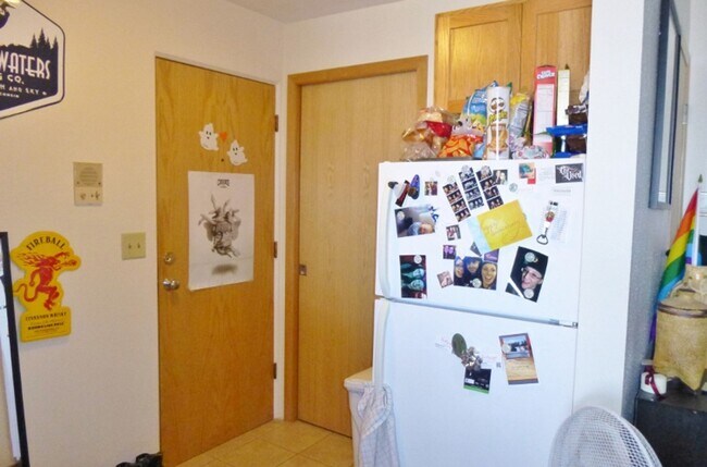 Photo - 22 N Franklin St Unidad C2