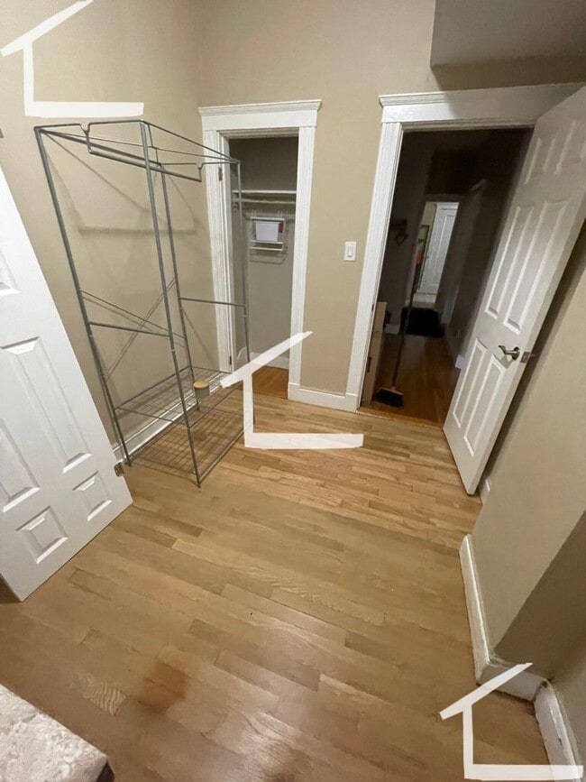 Photo - 2BR 1Bth unit! Great location! Heat / Hot Water included! Laundry in building