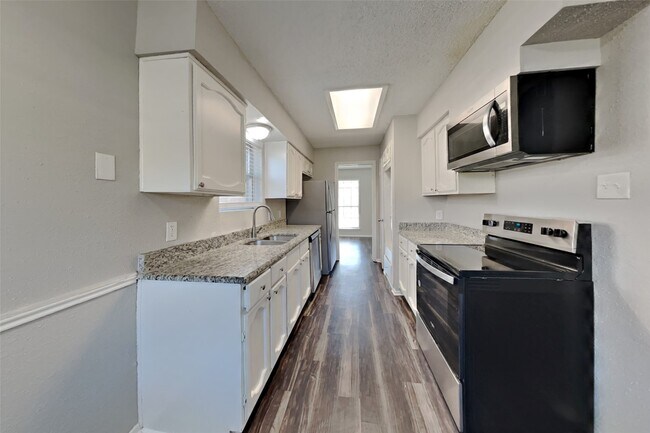 Photo - 10018 Rippling Fields Dr