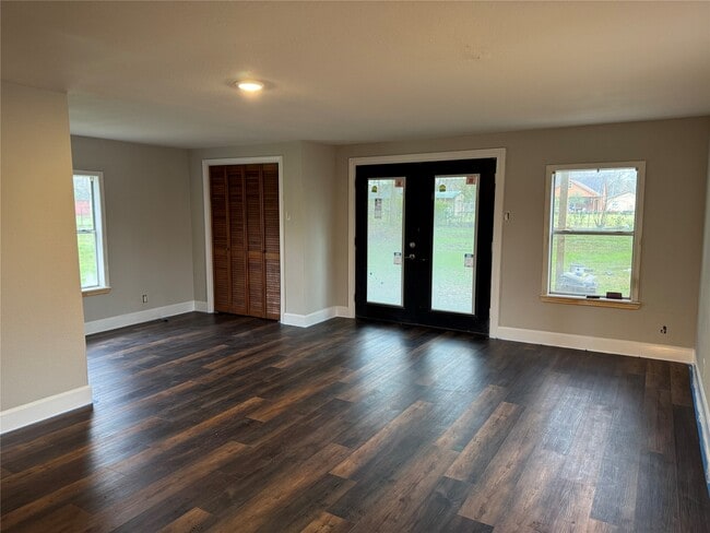 Photo - 7356 Cayton St