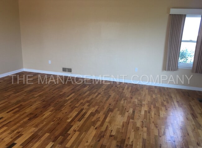 Photo - 2327 E 3700 N