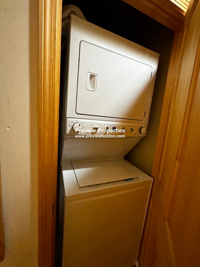 Photo - 10 Moreland St Unit 2P