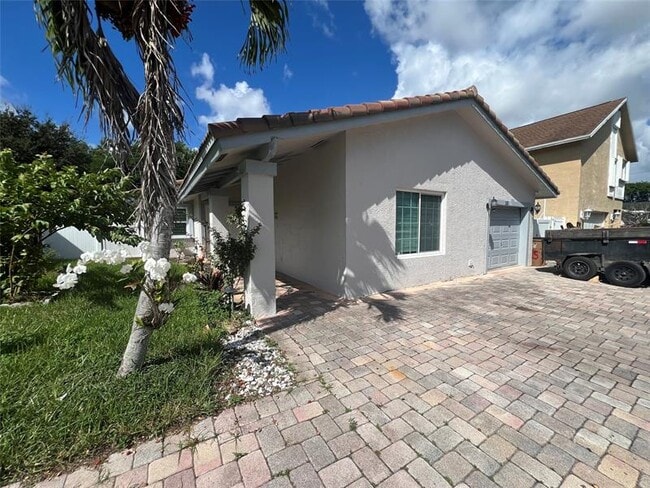 Photo - 115 SW 34th Ave