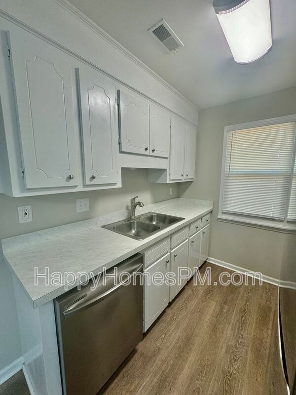 Photo - 7640 Corley Dr