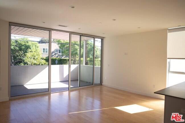 Photo - 4826 Franklin Ave Condo Unit 5