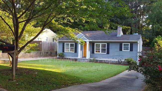 Photo - 1672 Cecile Ave SE
