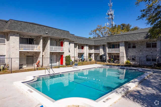 Building Photo - Uptown Apartments