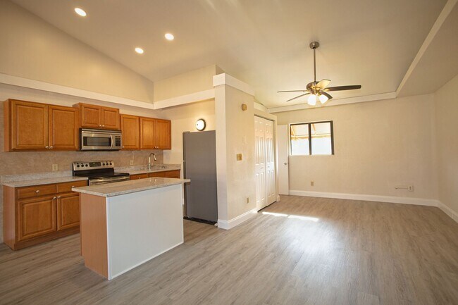Building Photo - ANNUAL UNFURNISHED ** Wiggins Pass West **... Unit 310 Rental