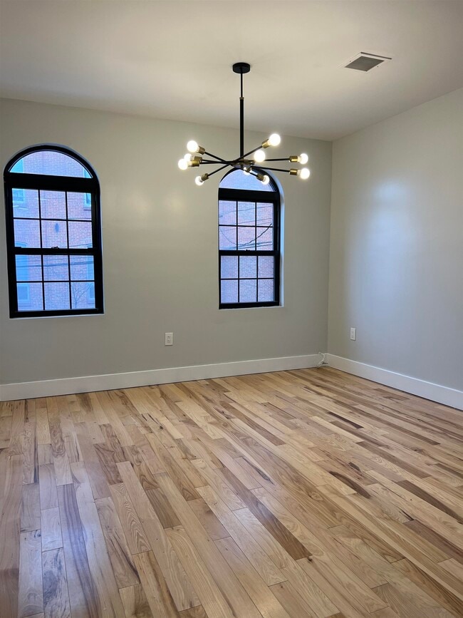 Photo - 12 Ivy Pl Unit 2