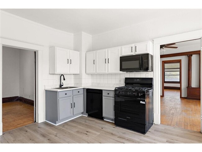 Photo - 2703 N Humboldt Ave