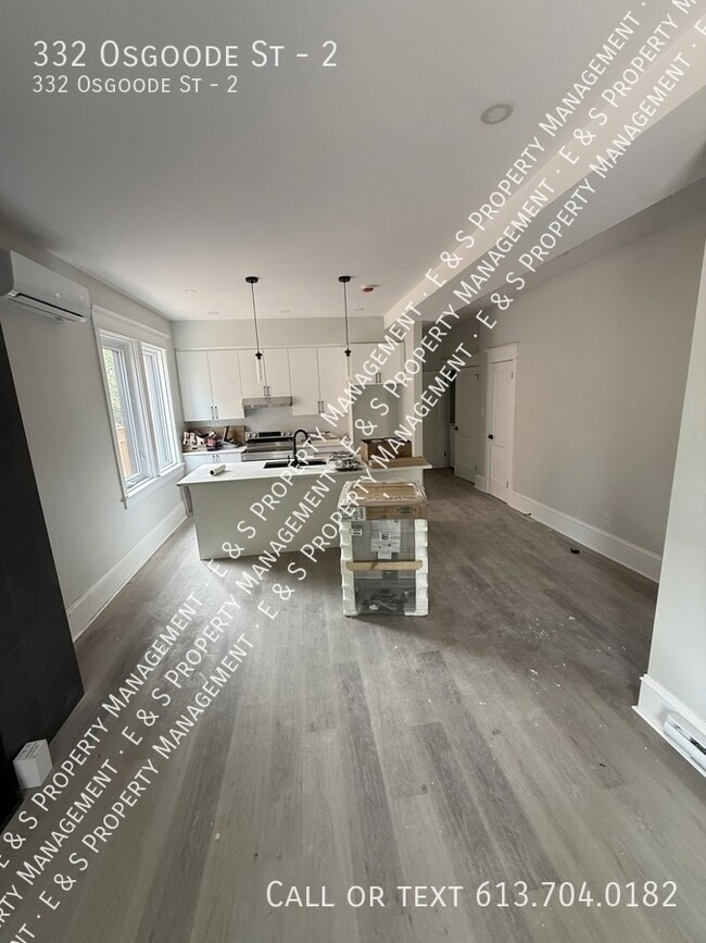 Photo - 332 Osgoode St Unit 2