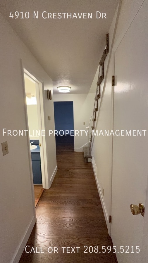 Photo - 4910 Cresthaven Dr