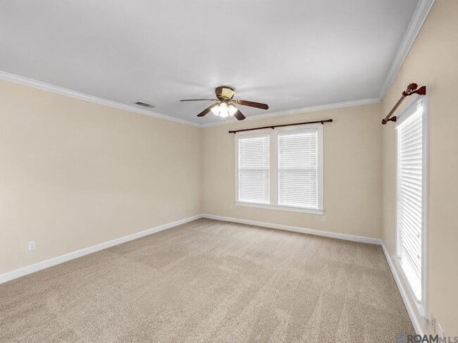 Photo - 1427 Stilt St