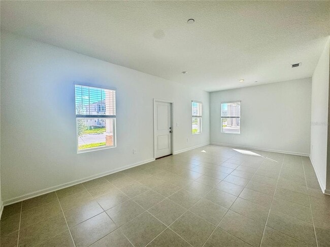 Photo - 2286 White Buffalo St