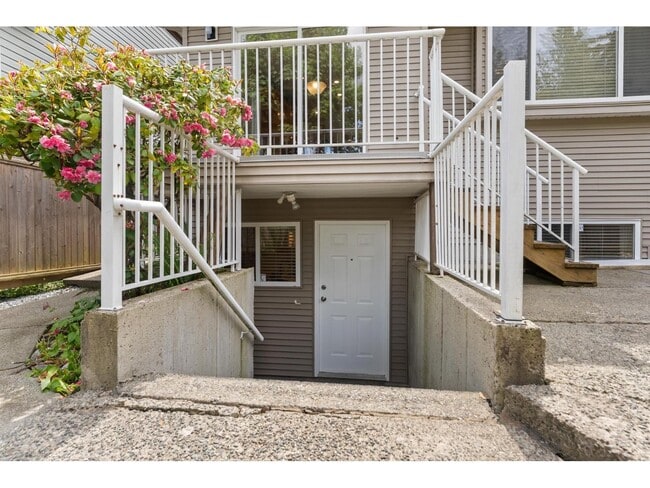 14781 59A Av Unit Basement