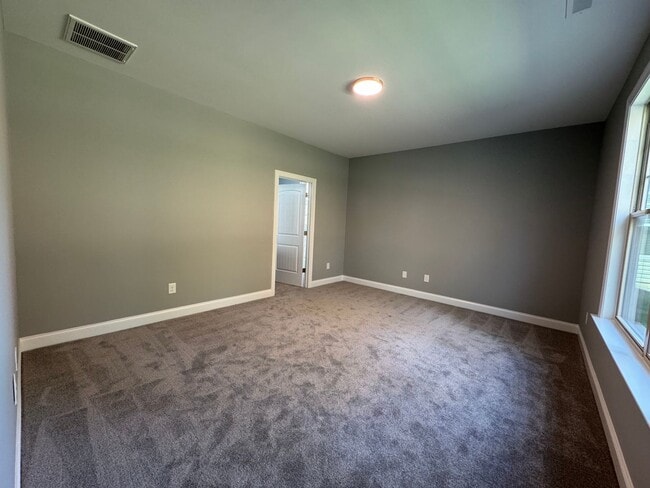 Photo - ~~ Luxurious Home in Mebane ~~