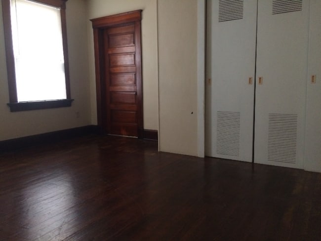 Photo - 123 Parker St