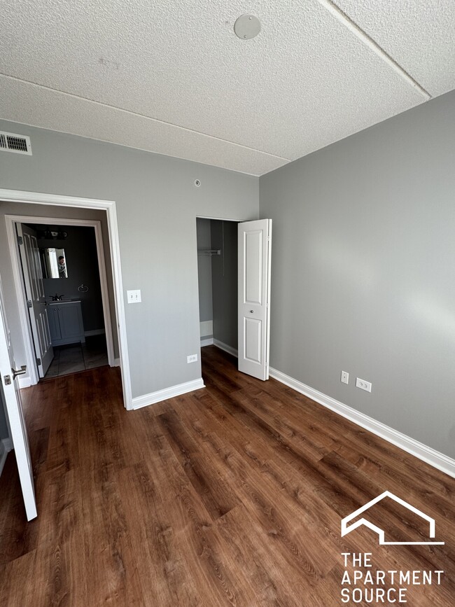 Photo - 3400 N Old Arlington Heights Rd Unit 203