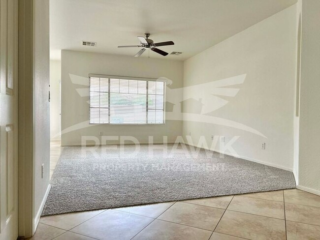 Photo - 1057 E Sourwood Dr