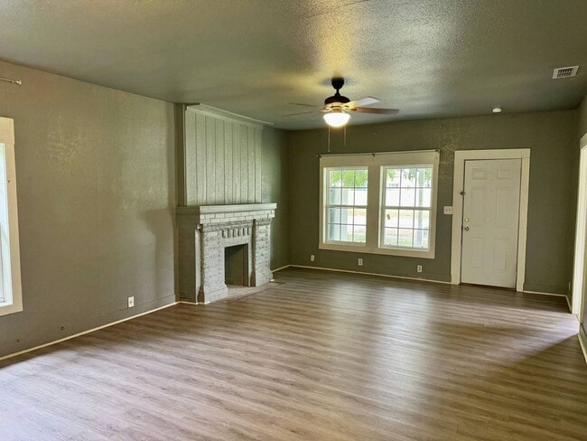 Photo - Affordable 3 Bedroom, 1 Bathroom Home In WF!