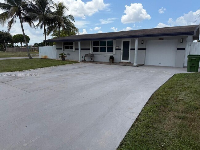 Photo - 1000 NW 76th Terrace