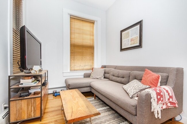 Building Photo - 29 Fayette St Unit 1-2