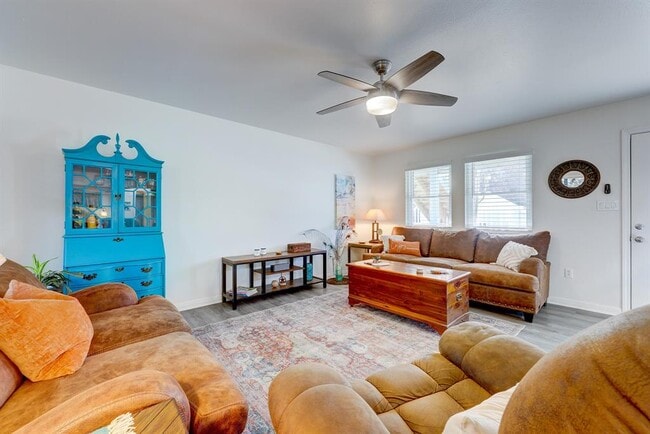 Photo - 358 Shady Bluff Dr Unidad B