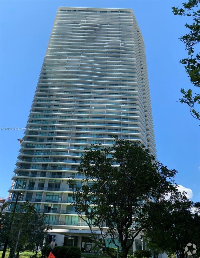 Building Photo - 501 NE 31st St Unit 1803 Rental