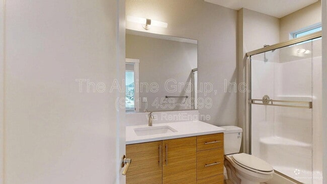 Photo - 16505 NW Liberty St