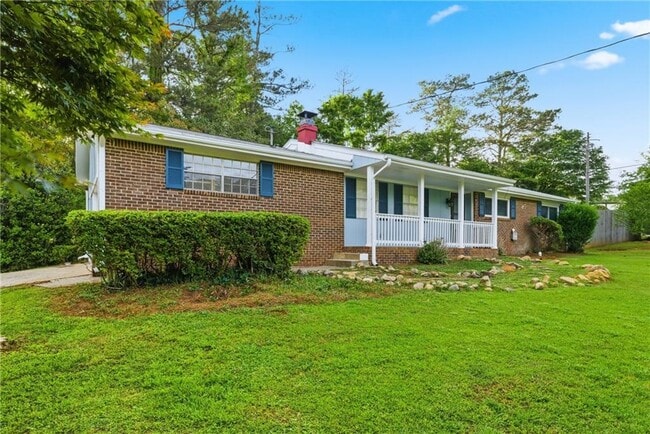 Photo - 3143 Claiborne Dr NW