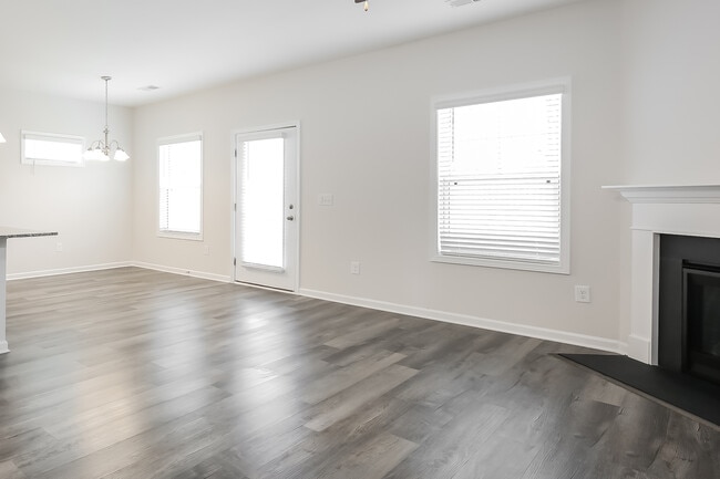 Photo - 120 Highland Park Ct