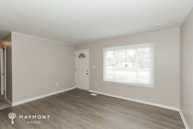 Photo - 4829 Weber Dr