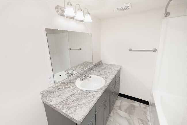 Spacious Bathroom