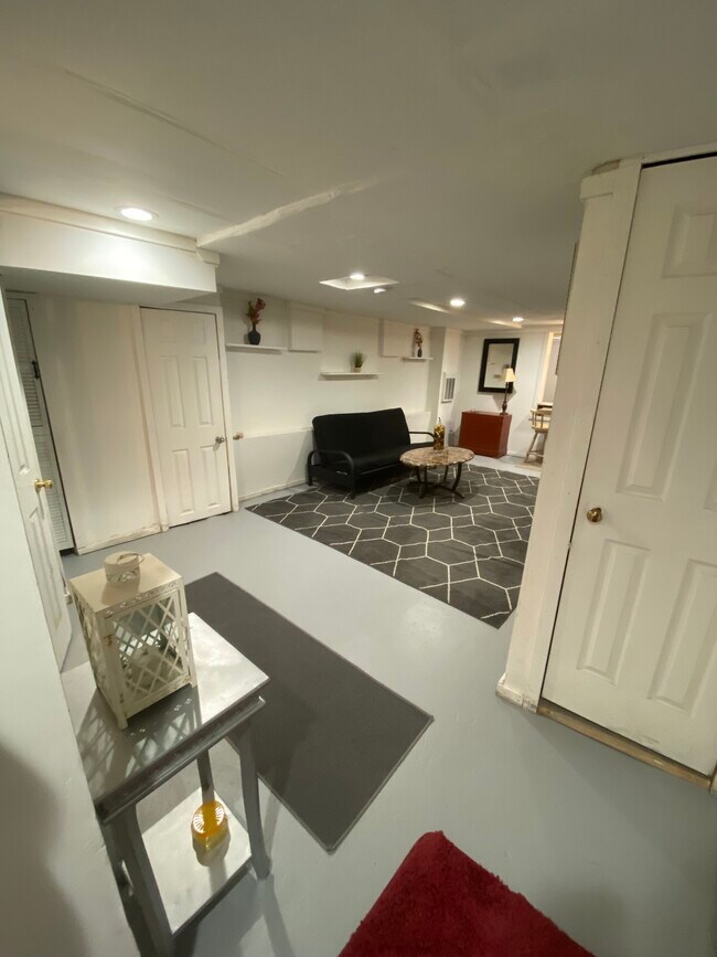 Photo - 3129 Eastern Ave Unidad Basement