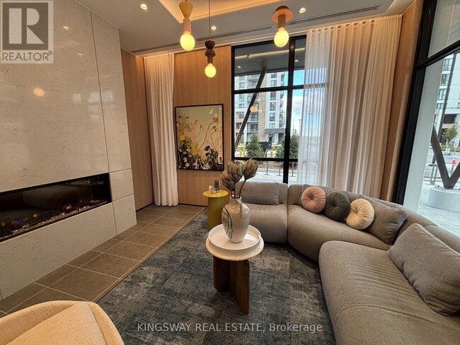 Photo - 720 Whitlock Ave Unité 502