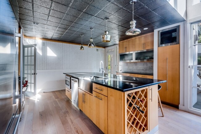 Photo - 405 Hands Creek Rd