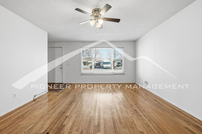 Photo - Charming Home with Washer/Dryer and Fenced in Yard