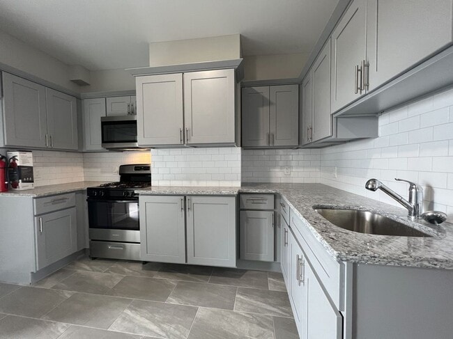 Photo - 53 Hawkins St