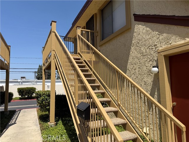 Building Photo - 1145 N Barston Ave