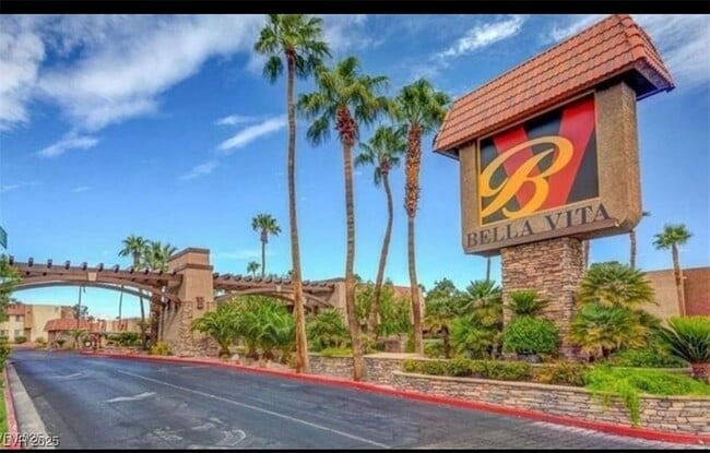 Building Photo - 5260 River Glen Dr Unit 259 Rental