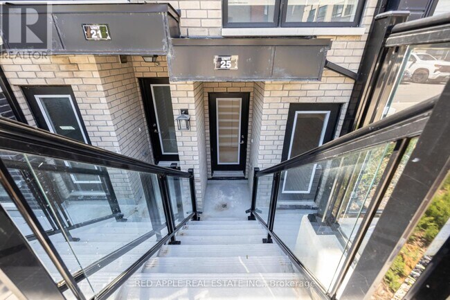 Photo - 155 Tapscott Rd