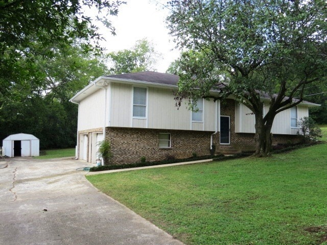 Building Photo - Updated Spacious 3 BR/ 2 BA home in Bluff Park