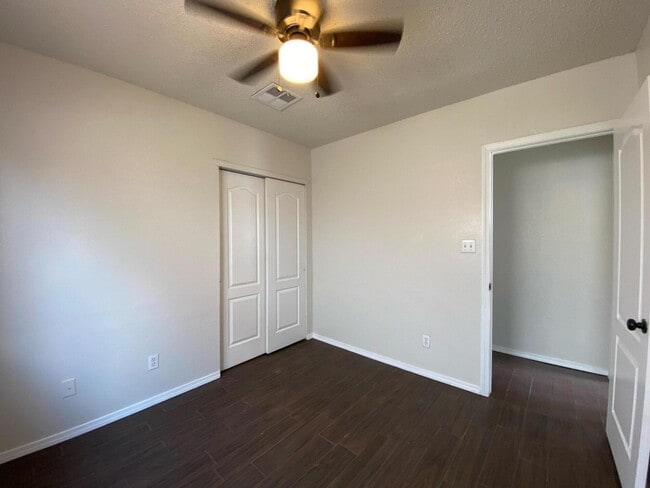 Photo - 3303 Almedia Pl