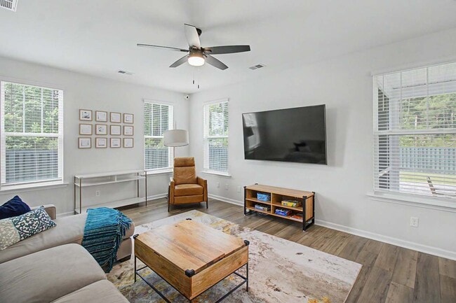 Photo - Buckhead East