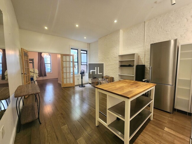 Building Photo - 1BR 1BA Right Beside Prospect Park East En... Rental